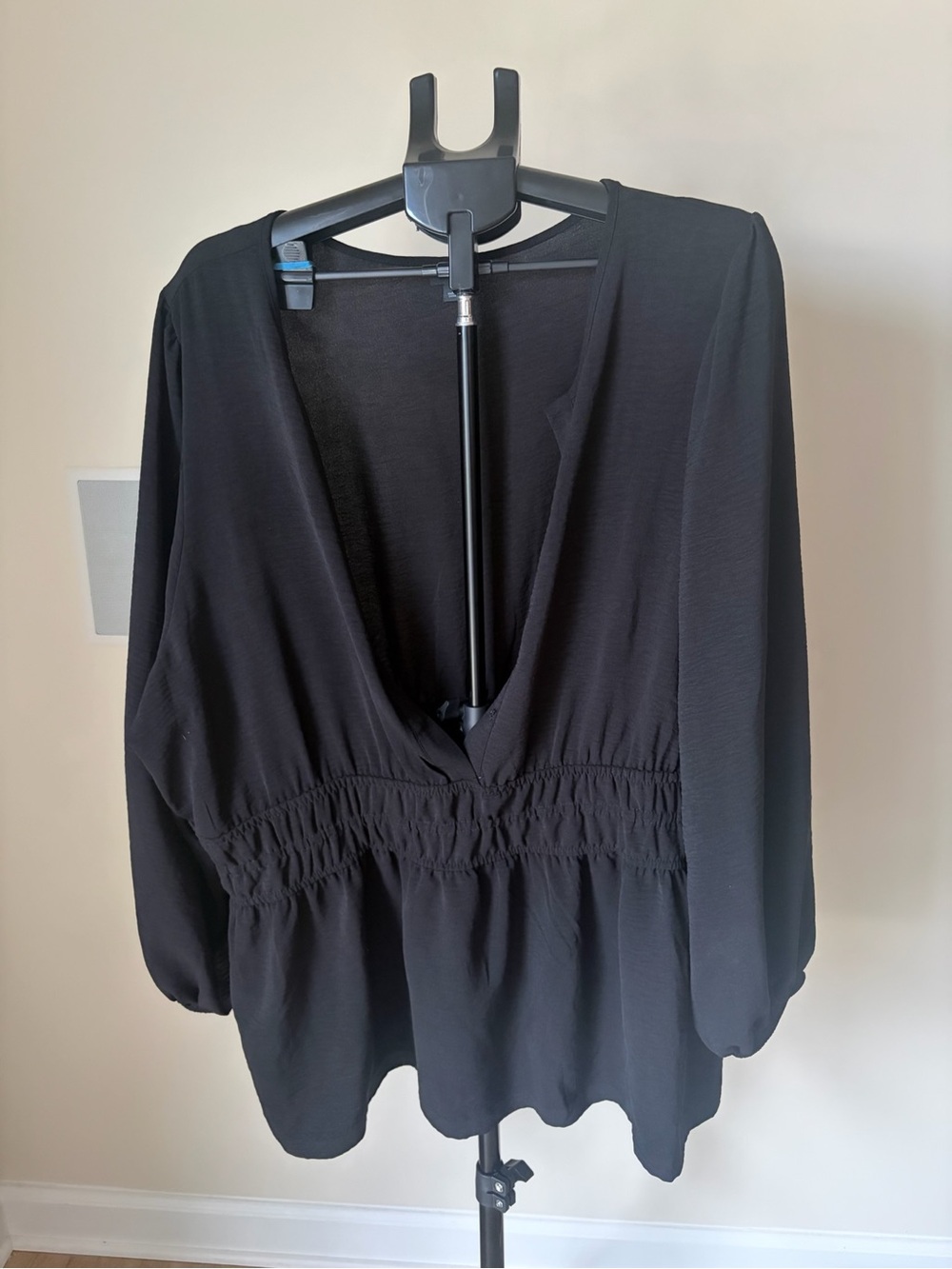 torrid Black V-Neck Long Sleeve Peplum Blouse